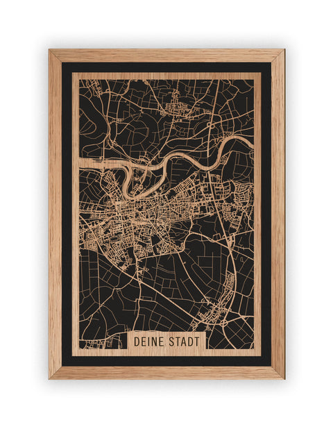 Stadtplan Deine Stadt aus Holz – Wandbild in Eiche mit Rahmen