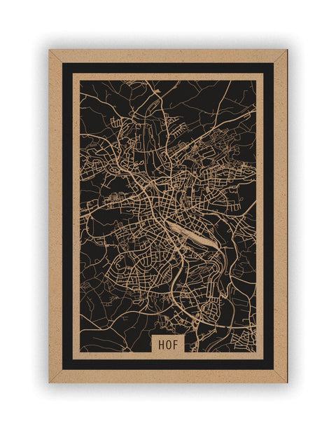 Stadtplan Hof aus Holz – Wandbild in Natur mit Rahmen