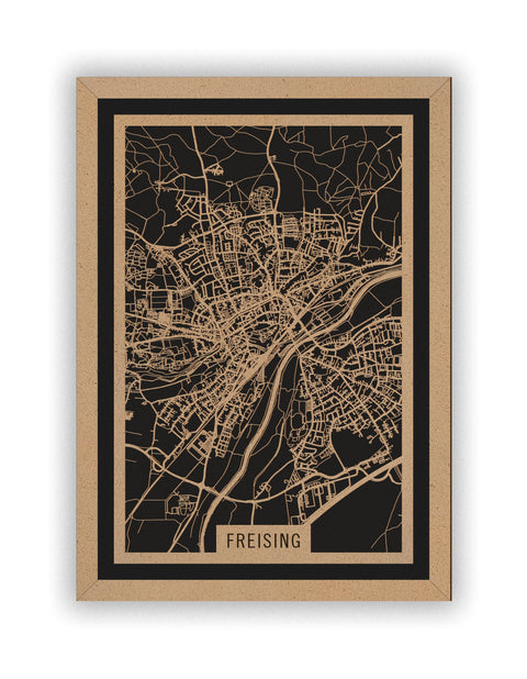 Stadtplan Freising aus Holz – Wandbild in Natur mit Rahmen