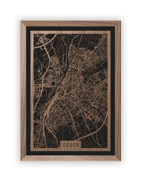 Stadtplan Gießen aus Holz – Wandbild in Nussbaum mit Rahmen