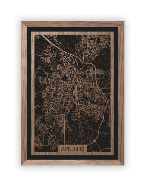 Stadtplan Lüneburg aus Holz – Wandbild in Nussbaum mit Rahmen