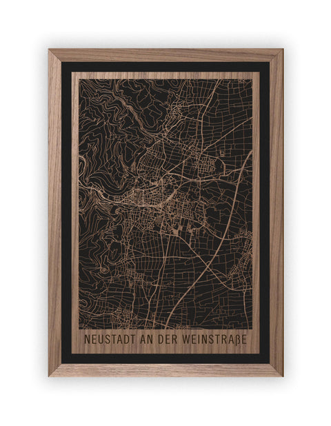 Stadtplan Neustadt an der Weinstraße aus Holz – Wandbild in Nussbaum mit Rahmen