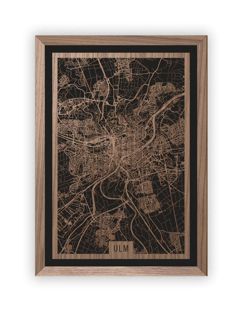 Stadtplan Ulm aus Holz – Wandbild in Nussbaum mit Rahmen